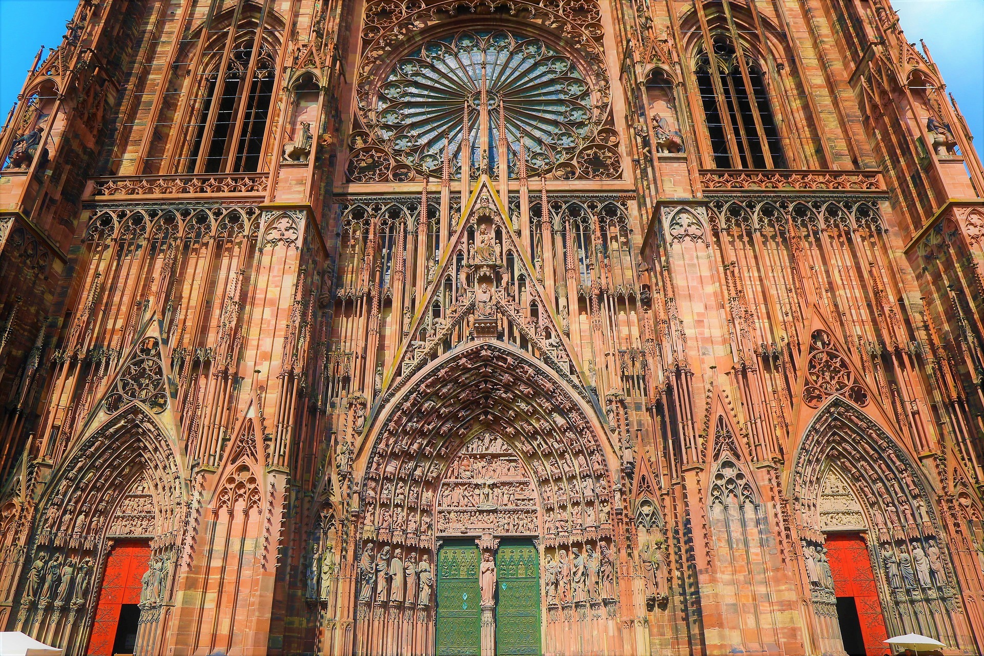 gourmet tour in strasbourg notre dame cathedral